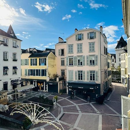 Wonderhost, Au Coeur Du Quartier Du Chateau Pau Exterior photo
